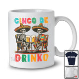 Cinco De Drinko, humoristique Cinco De Mayo deux squelettes buvant de la bière, T-shirt ivre mexicain