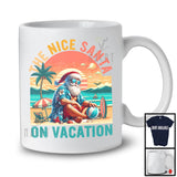 Vintage Retro The Nice Santa On Vacation, Humorous Summer Vacation Christmas On July Beach Lover T-Shirt