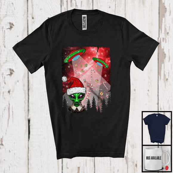 MacnyStore - Alien UFO Stolen Candy Cane; Humorous Christmas Santa Alien Space Planet; X-mas Family T-Shirt