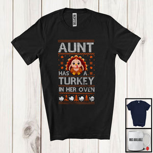 MacnyStore - Aunt Has A Turkey In Her Oven; Wonderful Thanksgiving Family; Pregnancy Announcement Sweater T-Shirt