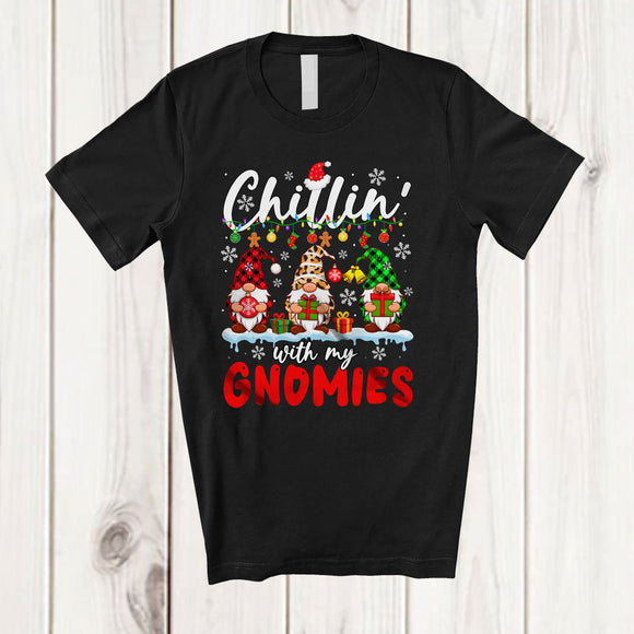 MacnyStore - Chillin' With My Gnomies; Amusing Christmas Red Green Plaid Leopard Three Gnomes; Family T-Shirt