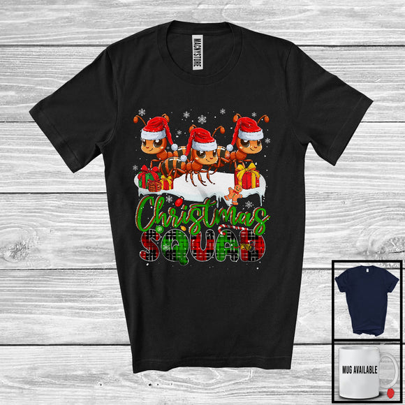 MacnyStore - Christmas Squad; Humorous X-mas Snowing Plaid Three Santa Ants; Wild Animal Lover T-Shirt