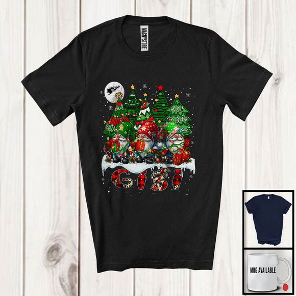 MacnyStore - Gigi; Amusing Christmas Trees Three Gnomes Gnomies; Leopard Plaid Family Group T-Shirt