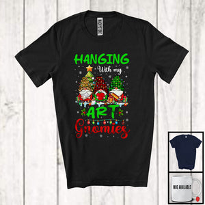 MacnyStore - Hanging With My Art Gnomies; Wonderful Christmas Three Leopard Plaid Gnomes; Family T-Shirt