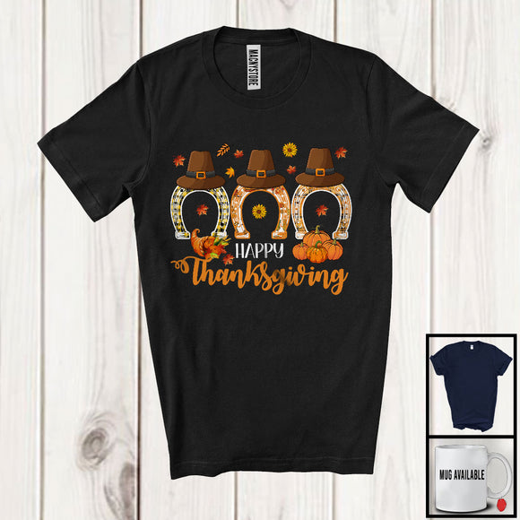 MacnyStore - Happy Thanksgiving, Amazing Thanksgiving Costume Three Pilgrim Horseshoes, Fall Pumpkins T-Shirt