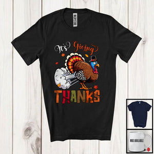 MacnyStore - IIt's Giving Thanks; Sarcastic Thanksgiving Turkey Farting; Matching Dinner Family Group T-Shirt