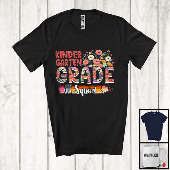 MacnyStore - Kindergarten Squad, Floral Back To School First Day Flowers Pencil, Students Teacher Group T-Shirt