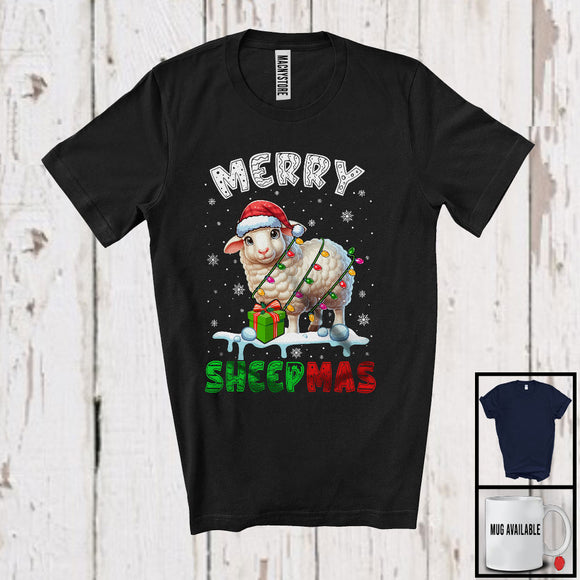 MacnyStore - Merry Sheepmas; Adorable Christmas Santa Sheep; X-mas Lights Snowing Farm Farmer T-Shirt