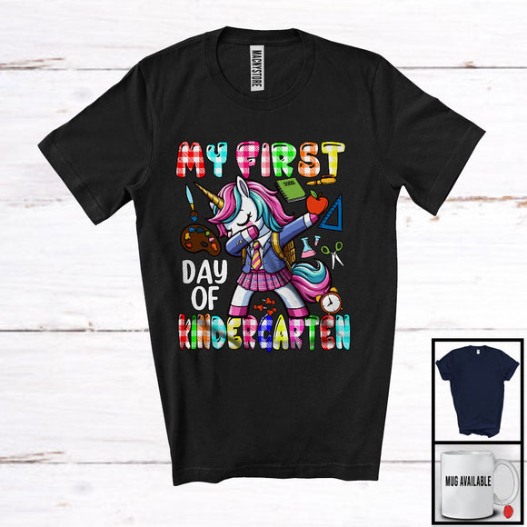 MacnyStore - My First Day Of Kindergarten, Adorable Back To School Plaid Unicorn Dabbing, Girls Students T-Shirt