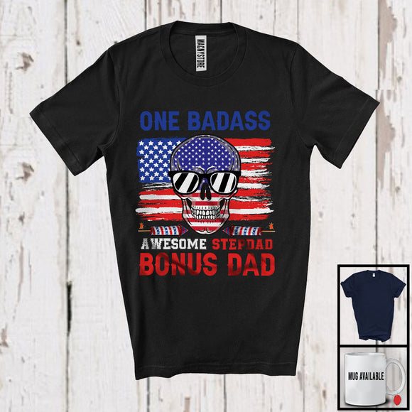 MacnyStore - One Badass Awesome Stepdad Bonus Dad, Amazing 4th Of July USA Flag Sunglasses Skull, Family T-Shirt