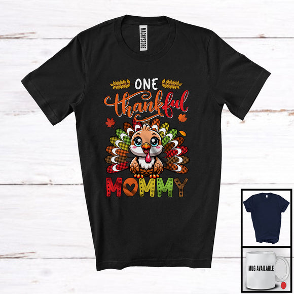 MacnyStore - One Thankful Mommy; Amusing Thanksgiving Turkey Plaid Tail; Autumn Leaf Family Group T-Shirt