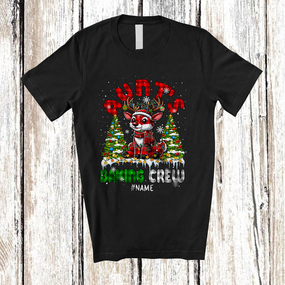 MacnyStore - Personalized Aunt's Baking Crew; Wonderful Christmas Red Plaid Reindeer; Custom Name Family T-Shirt