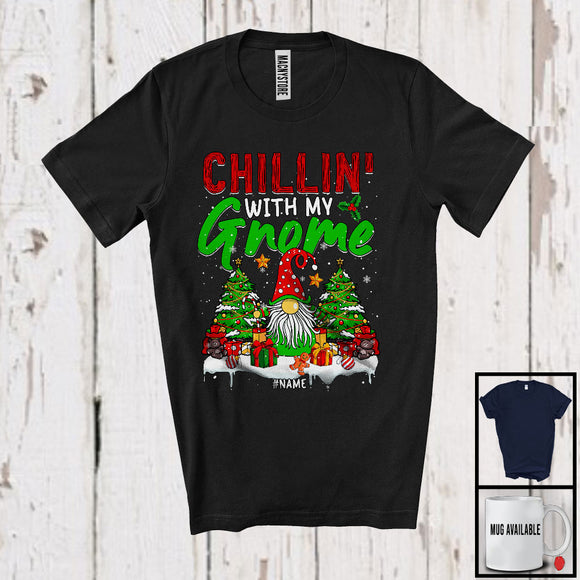 MacnyStore - Personalized Chillin' With My Gnome; Humorous Christmas Custom Name 1 Gnome; Family T-Shirt