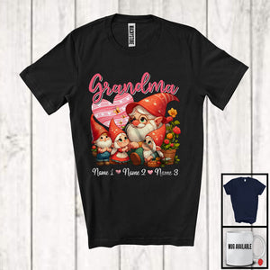 MacnyStore - Personalized Custom Name Grandma, Lovely Mother's Day Gnomes Family, Gnomies Flowers T-Shirt