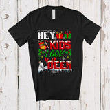 MacnyStore - Personalized Custom Name Hey Kids Look A Deer; Humorous Christmas Deer Hunting; Family T-Shirt