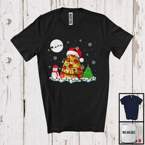 MacnyStore - Pizza Wearing Santa Costume; Adorable Christmas Food Lover; X-mas Lights Snowing T-Shirt