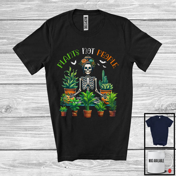 MacnyStore - Plants Not People; Humorous Halloween Costume Yoga Skeleton Women; Vegan Gardener T-Shirt