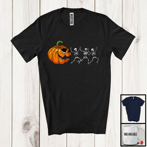 MacnyStore - Pumpkin Eating Skeletons, Horror Halloween Costume Skeleton Running, Family Group T-Shirt