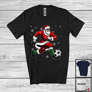 MacnyStore - Santa Playing Soccer, Humorous Christmas Santa Sport Player Team, Family X-mas Group T-Shirt