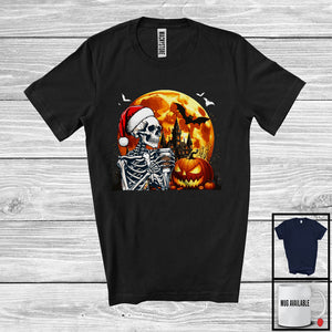 MacnyStore - Skeleton Drinking Coffee, Scary Halloween Costume Santa Hat Skeleton, Coffee Cup Lover T-Shirt