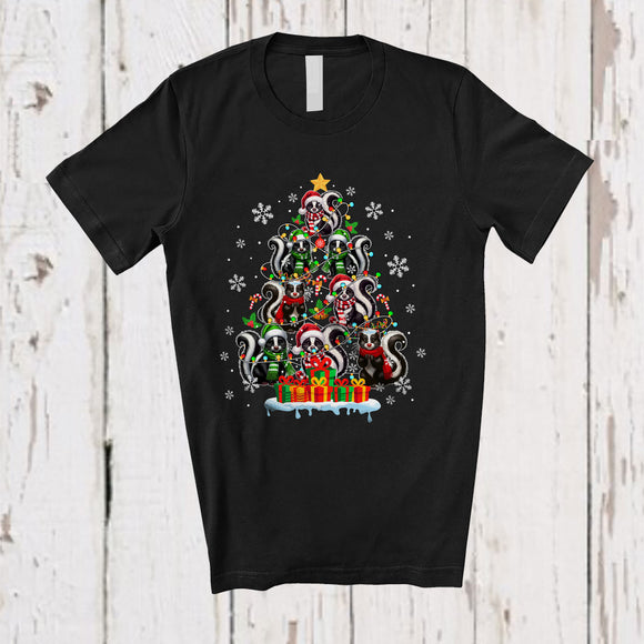 MacnyStore - Skunk As Christmas Tree; Awesome X-mas Lights Santa Reindeer Elf Skunk; Animal Lover T-Shirt