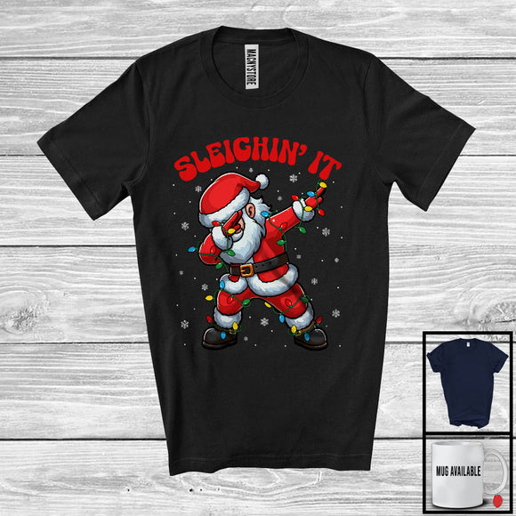 MacnyStore - Sleighin' It; Joyful Christmas Lights Dabbing Santa Lover; Snowing Family X-mas Group T-Shirt