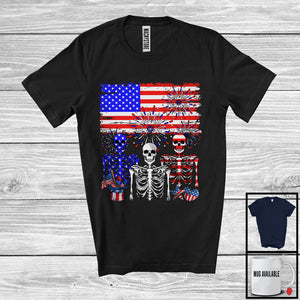 MacnyStore - Three American Flag Skeletons, Humorous 4th Of July USA Fireworks Lover, Patriotic Group T-Shirt