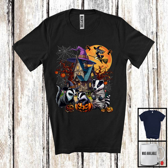 MacnyStore - Three Mummy Pumpkin Badger, Humorous Halloween Costume Witch Castle, Wild Animal Lover T-Shirt