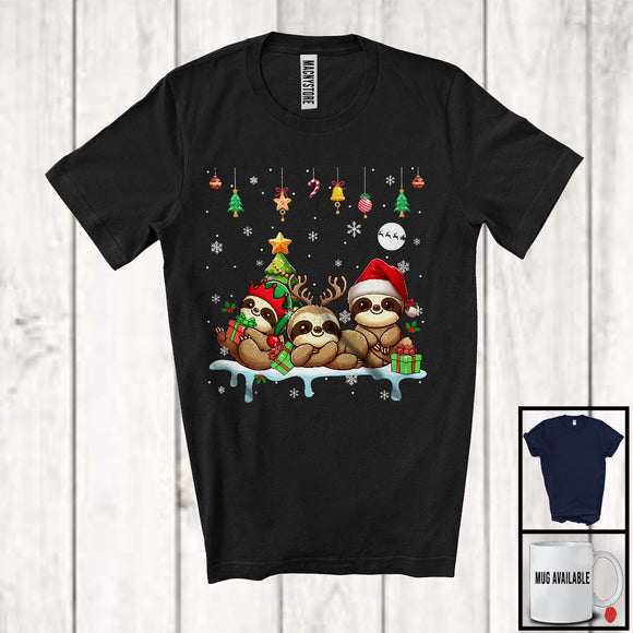 MacnyStore - Three Reindeer Santa Elf Sloth; Cheerful Christmas Lights Sloth; X-mas Animal Lover T-Shirt