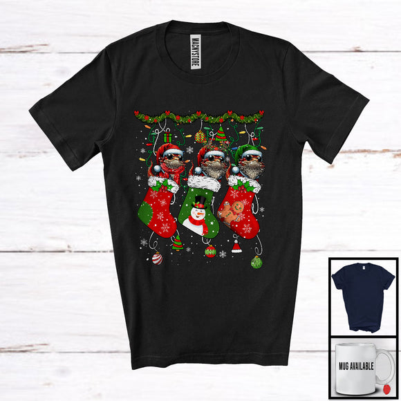 MacnyStore - Three Santa Elf Reindeer Bearded Dragon In Christmas Socks; Amazing X-mas Animal; Snowing T-Shirt