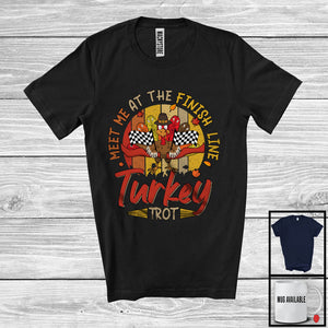 MacnyStore - Vintage Retro Meet Me At The Finish Line; Humorous Thanksgiving Running Turkey; Runner T-Shirt