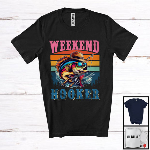 MacnyStore - Vintage Retro Weekend Hooker, Sarcastic Fish Sunglasses, Fishing Man Fisher Group T-Shirt