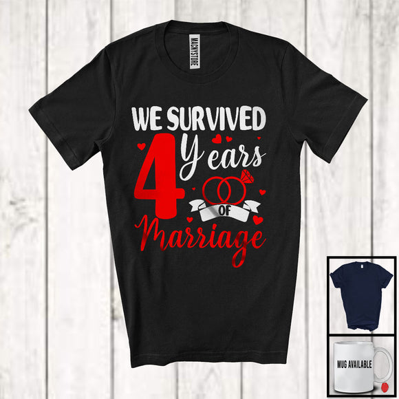 MacnyStore - We Survived 4 Years Of Marriage, Humorous 4th Wedding Anniversary Rings, Couple Family T-Shirt