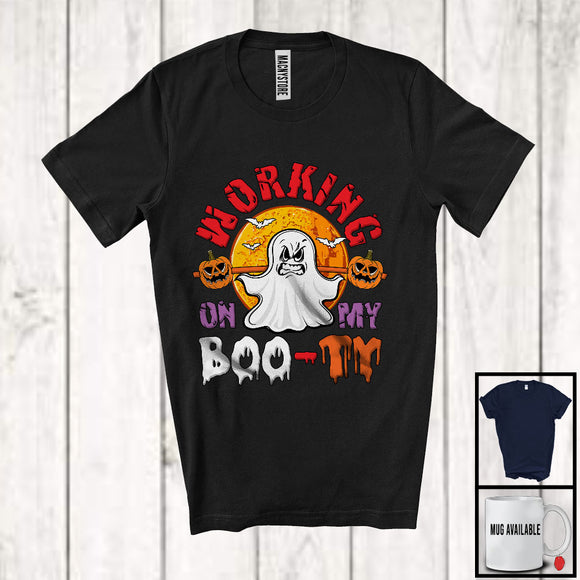 MacnyStore - Working On My Boo-ty; Humorous Halloween Costume Beauty Boo Ghost; Fitness Workout T-Shirt