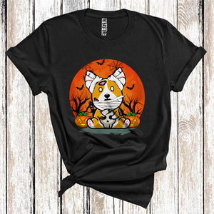 MacnyStore - Halloween Corgi Mummy Holding Skull Funny Scary Moon Carved Pumpkin Animal Owner T-Shirt